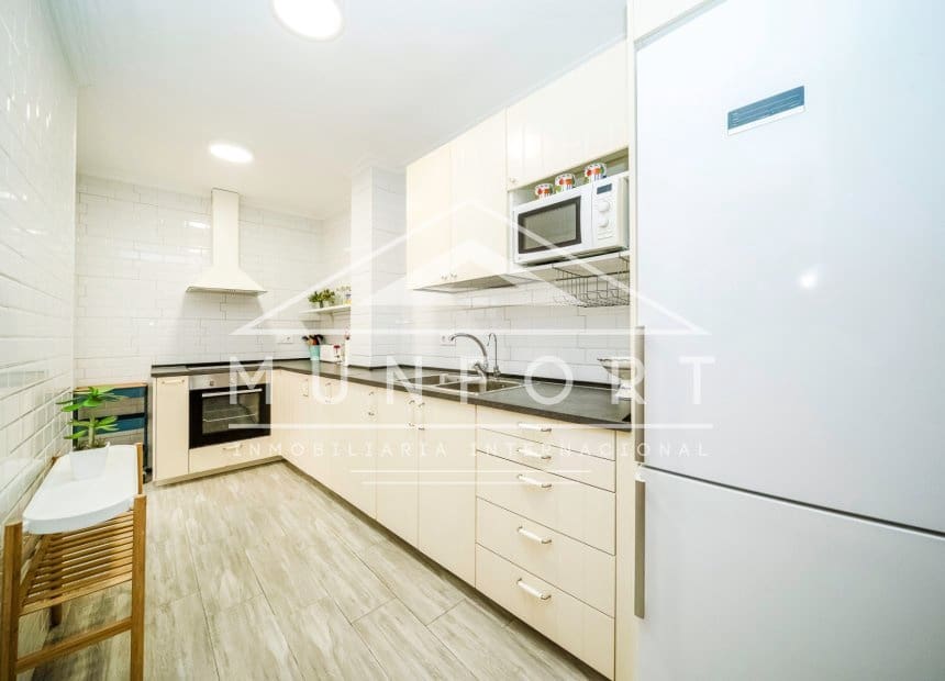 Casa de 3 habitaciones en Los Cuarteros en alquiler - 850 € (Ref: 9892975)