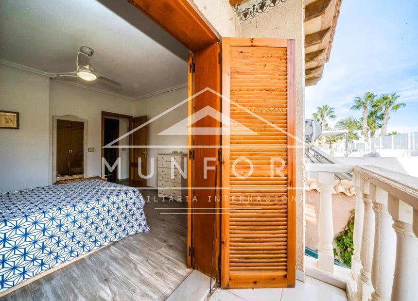 Casa de 3 habitaciones en Los Cuarteros en alquiler - 850 € (Ref: 9892975)