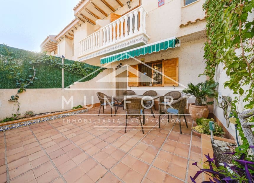 Casa de 3 habitaciones en Los Cuarteros en alquiler - 850 € (Ref: 9892975)