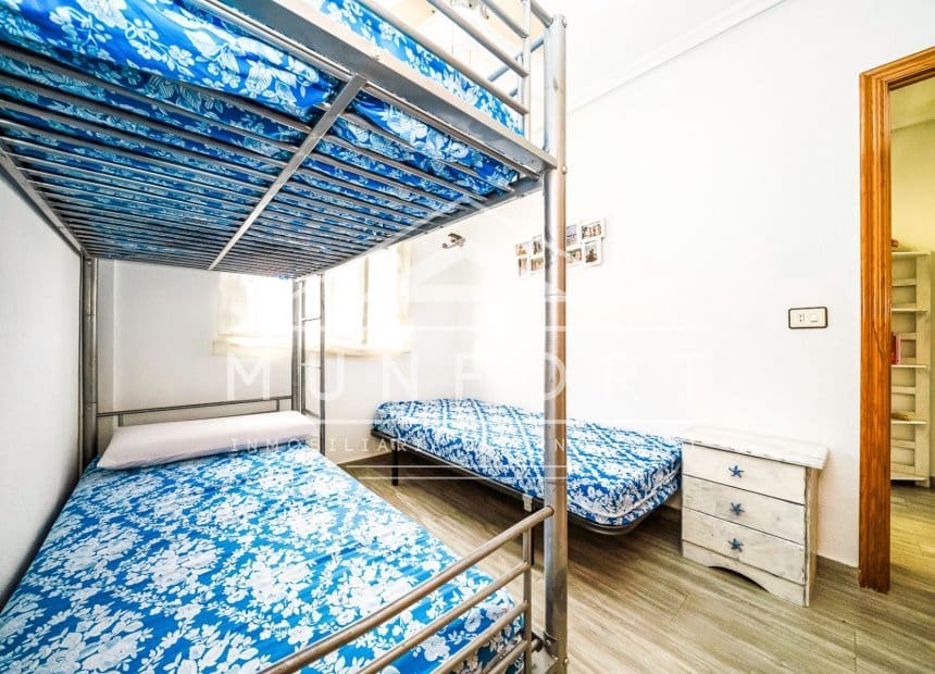 Casa de 3 habitaciones en Los Cuarteros en alquiler - 850 € (Ref: 9892975)