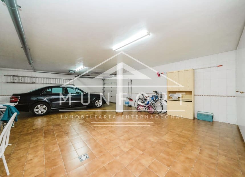 Chalet de 4 habitaciones en Santiago de la Ribera en venta - 650.000 € (Ref: 9893233)