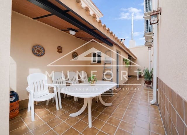 Chalet de 4 habitaciones en Santiago de la Ribera, San Javier en venta - 650.000 € (Ref: 9893233)