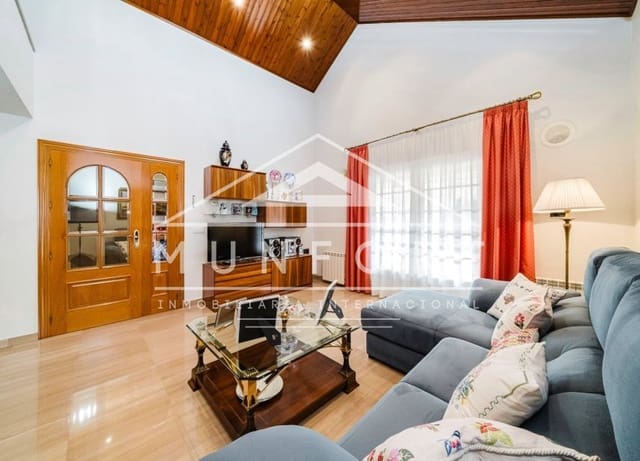 Chalet de 4 habitaciones en Santiago de la Ribera, San Javier en venta - 650.000 € (Ref: 9893233)
