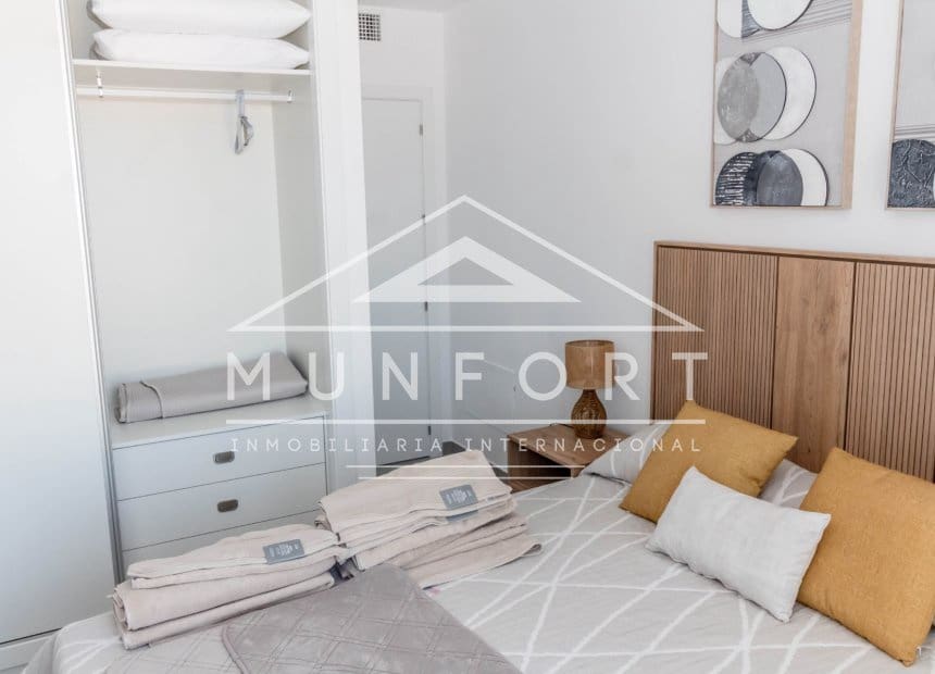 2 bedroom Apartment for rent in La Manga del Mar Menor with pool - € 998 (Ref: 9893234)