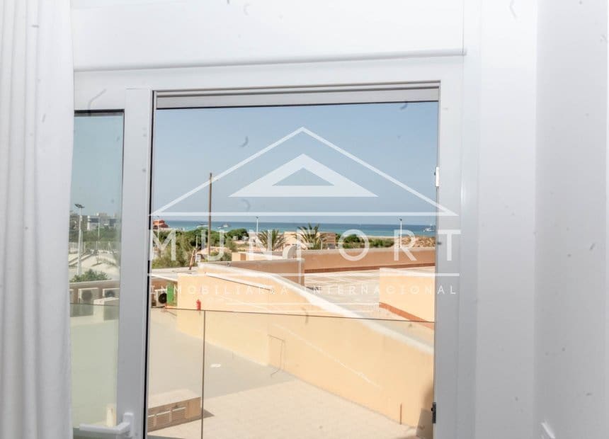 2 bedroom Apartment for rent in La Manga del Mar Menor with pool - € 998 (Ref: 9893234)