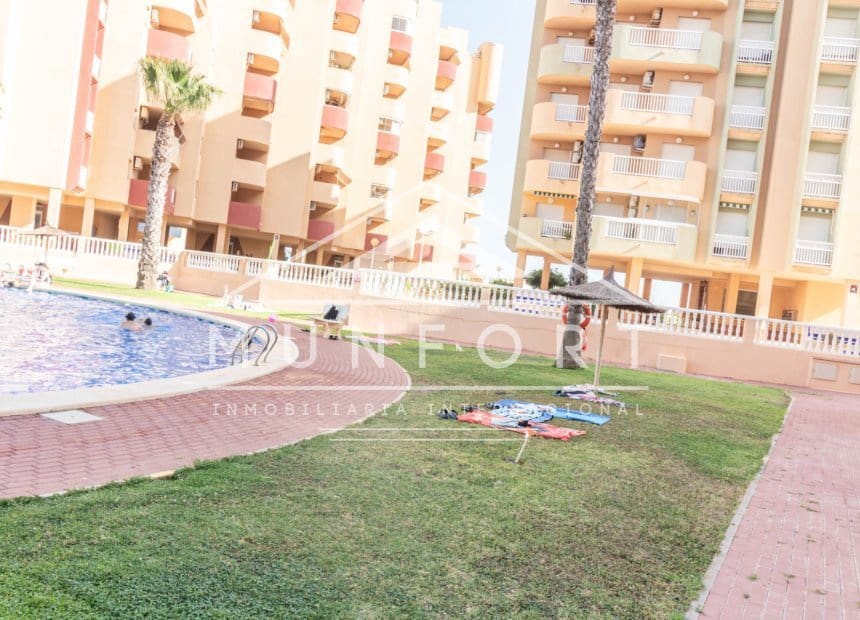 2 bedroom Apartment for rent in La Manga del Mar Menor with pool - € 998 (Ref: 9893234)