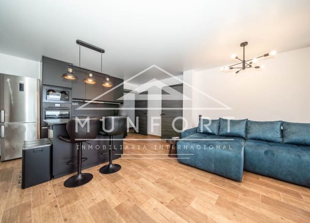 Apartamento de 2 habitaciones en Centro, Los Alcázares en alquiler con garaje - 850 € (Ref: 9893235)