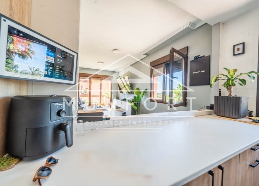 2 soverom Penthouse til salgs i Los Alcazares med svømmebasseng - € 192 900 (Ref: 9893236)