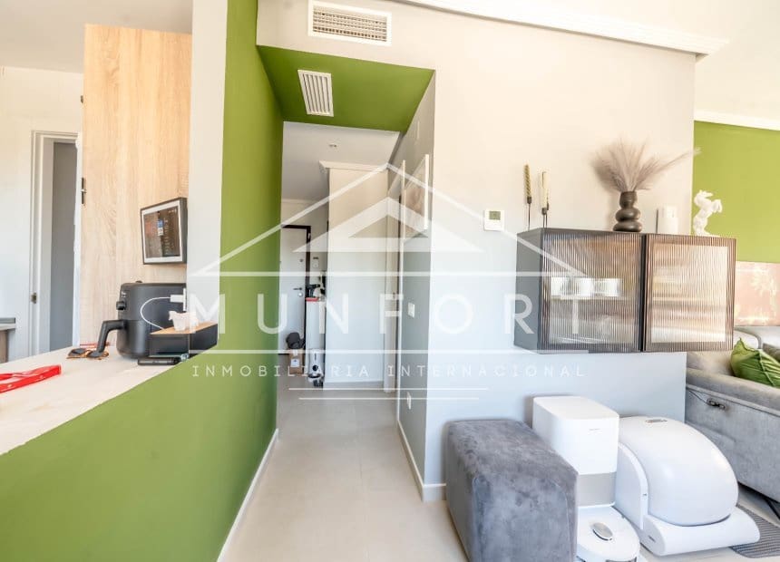 2 soverom Penthouse til salgs i Los Alcazares med svømmebasseng - € 192 900 (Ref: 9893236)