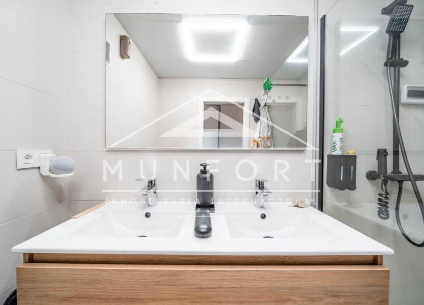 2 soverom Penthouse til salgs i Los Alcazares med svømmebasseng - € 192 900 (Ref: 9893236)