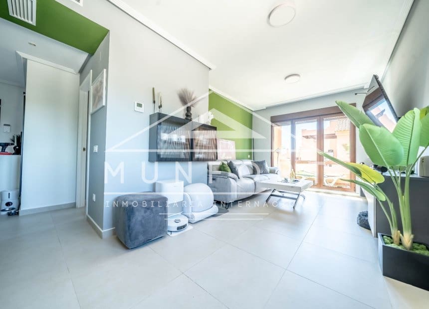2 soverom Penthouse til salgs i Los Alcazares med svømmebasseng - € 192 900 (Ref: 9893236)