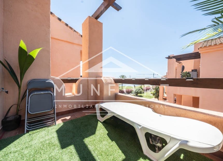 2 soverom Penthouse til salgs i Los Alcazares med svømmebasseng - € 192 900 (Ref: 9893236)