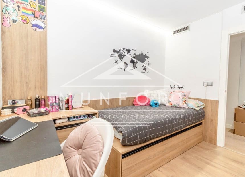 3 makuuhuone Huoneisto myytävänä paikassa Pilar de la Horadada - 209 900 € (Ref: 9897413)