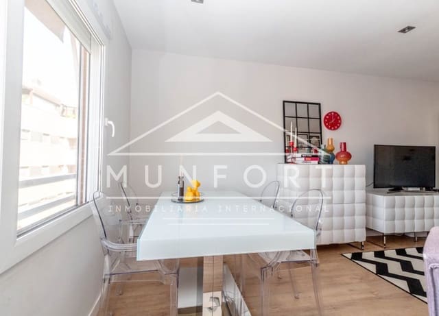 Apartamento de 3 habitaciones en Pilar de la Horadada en venta - 209.900 € (Ref: 9897413)