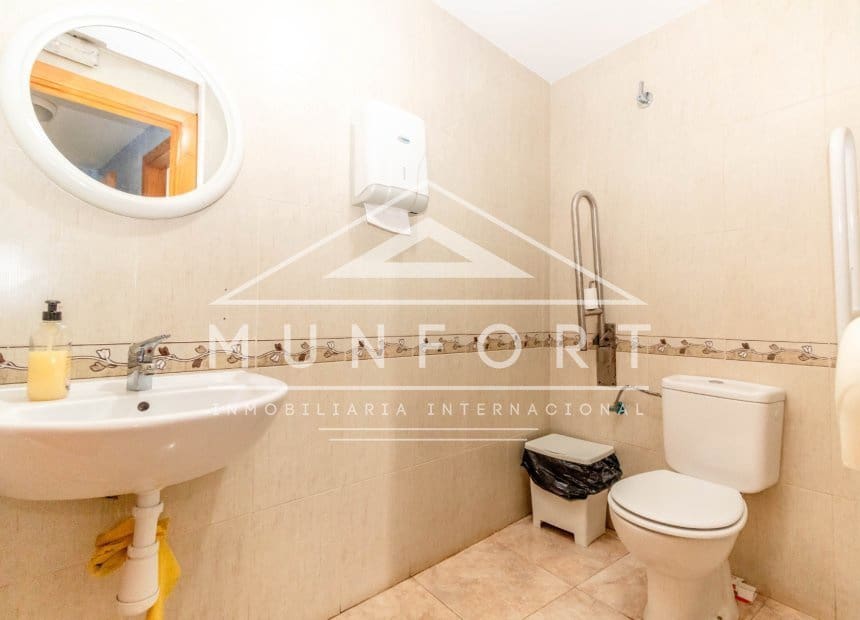 Commercieel te koop in Torrevieja - € 219.000 (Ref: 9905271)