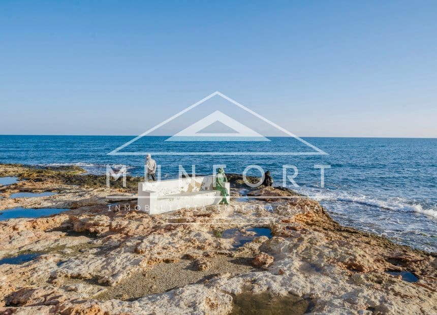 Commercieel te koop in Torrevieja - € 219.000 (Ref: 9905271)