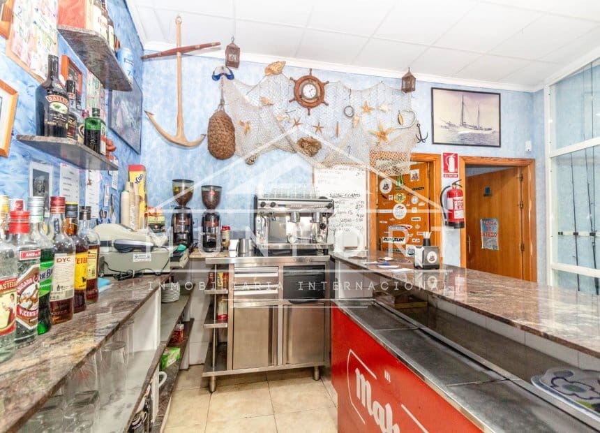 Commercieel te koop in Torrevieja - € 219.000 (Ref: 9905271)
