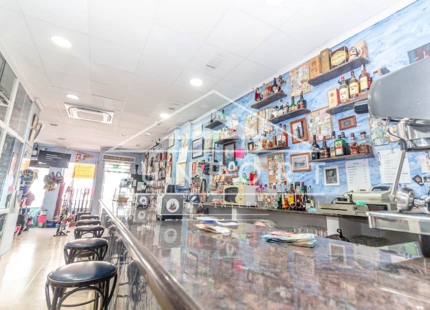 Commercieel te koop in Torrevieja - € 219.000 (Ref: 9905271)