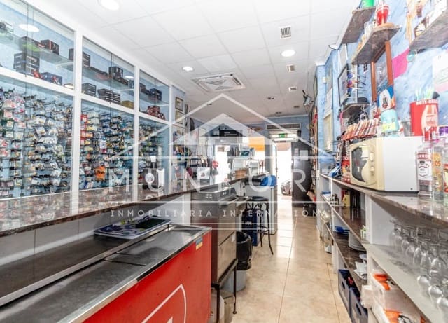 Commercieel te koop in Centro - Muelle Pesquero, Torrevieja - € 219.000 (Ref: 9905271)