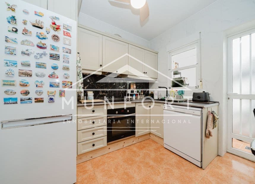 2 soverom Hus til salgs i Torrevieja med svømmebasseng - € 174 900 (Ref: 9920935)