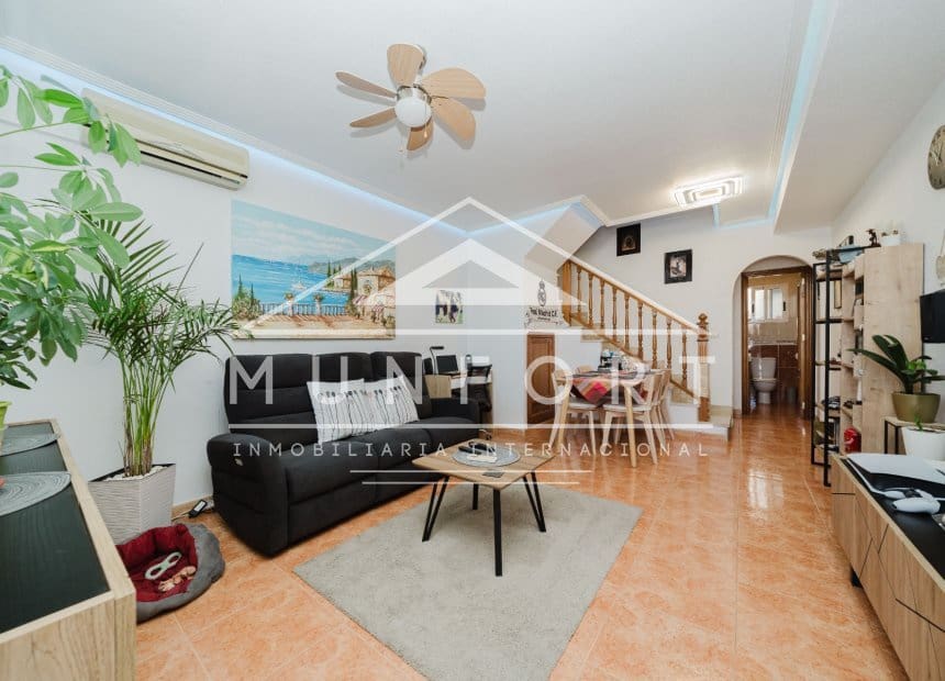2 soverom Hus til salgs i Torrevieja med svømmebasseng - € 174 900 (Ref: 9920935)