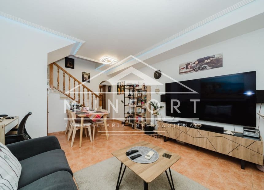 2 soverom Hus til salgs i Torrevieja med svømmebasseng - € 174 900 (Ref: 9920935)