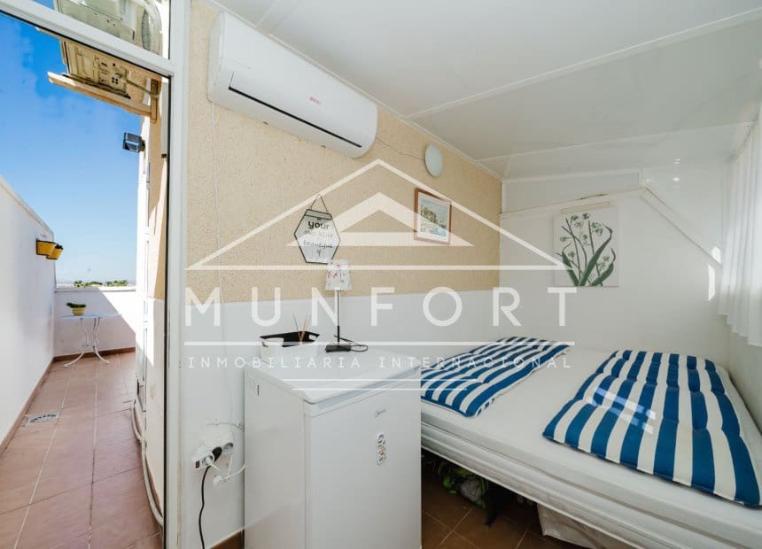 2 soverom Hus til salgs i Torrevieja med svømmebasseng - € 174 900 (Ref: 9920935)
