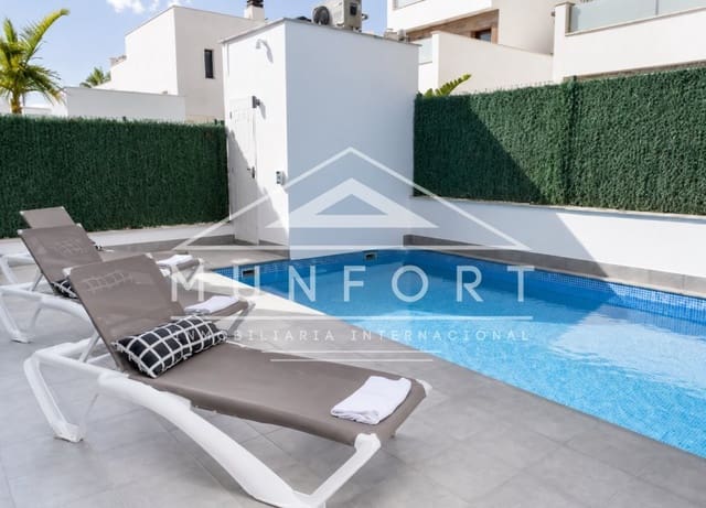 4 soveværelse Villa til leje i Lo Pagan, San Pedro del Pinatar med swimmingpool - € 1.900 (Ref: 9921405)