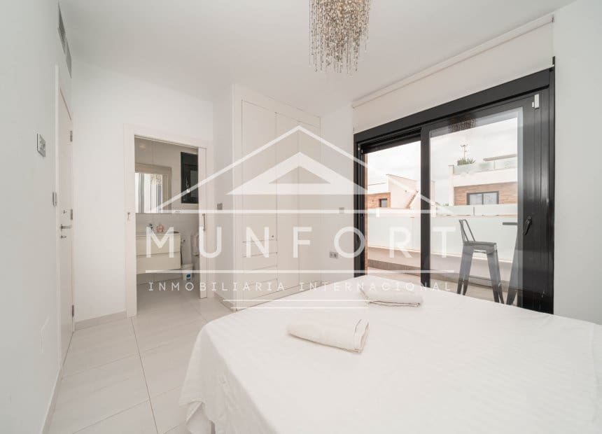 Villa/Maison de 4 chambres à louer à Lo Pagan avec piscine - 1 999 € (Ref: 9921405)
