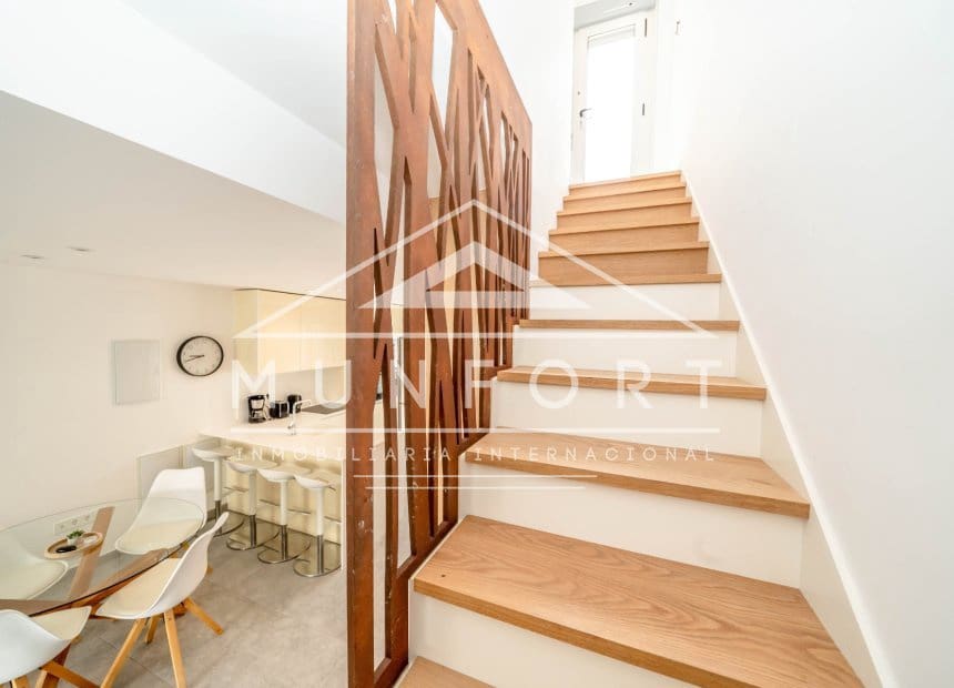 Villa/Maison Mitoyenne de 3 chambres à louer à Santiago de la Ribera avec piscine - 1 800 € (Ref: 9921408)