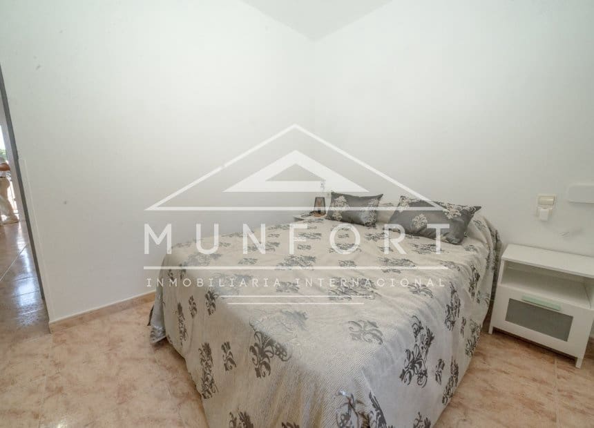 1 soveværelse Lejlighed til leje i Torrevieja med swimmingpool - € 750 (Ref: 9921491)