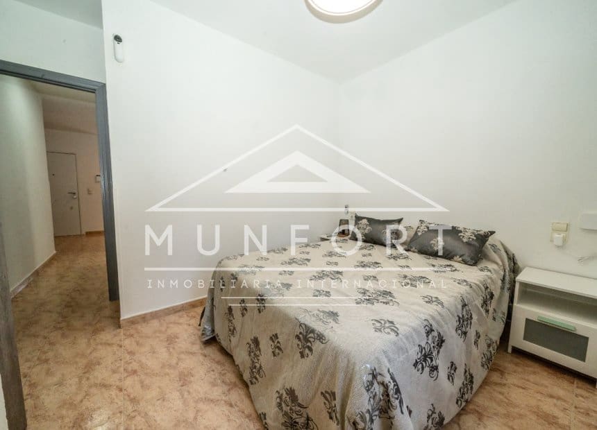 1 soveværelse Lejlighed til leje i Torrevieja med swimmingpool - € 750 (Ref: 9921491)