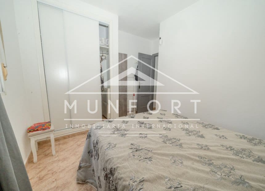 1 soveværelse Lejlighed til leje i Torrevieja med swimmingpool - € 750 (Ref: 9921491)