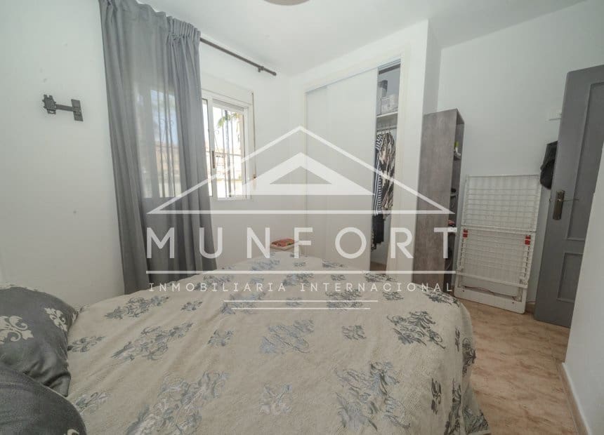 1 soveværelse Lejlighed til leje i Torrevieja med swimmingpool - € 750 (Ref: 9921491)