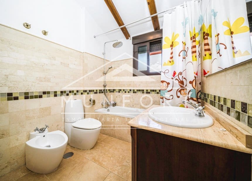 4 bedroom Townhouse for sale in San Pedro del Pinatar - € 289,900 (Ref: 9927914)