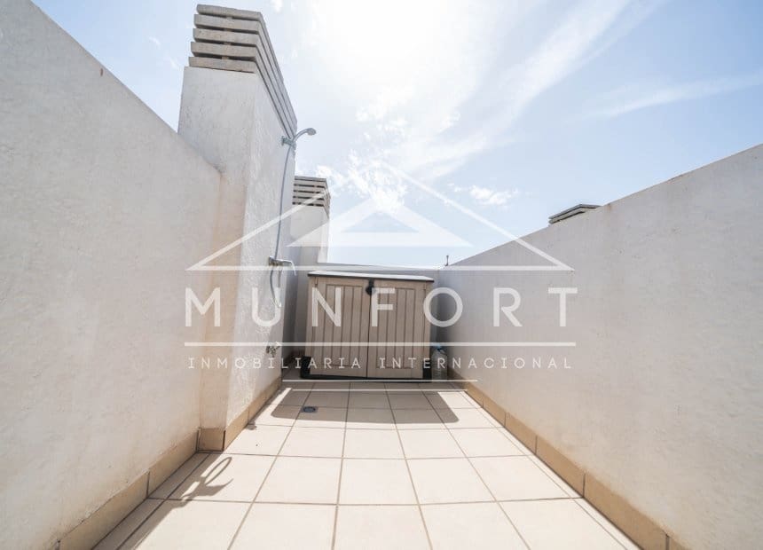 2 makuuhuone Kattohuoneisto myytävänä paikassa Orihuela Costa mukana uima-altaan - 309 000 € (Ref: 9928492)
