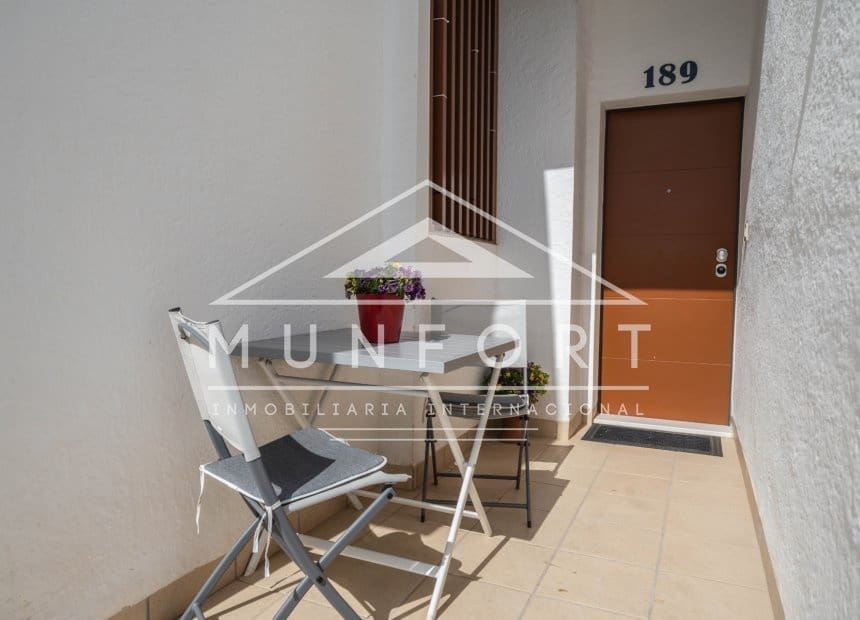 2 makuuhuone Kattohuoneisto myytävänä paikassa Orihuela Costa mukana uima-altaan - 309 000 € (Ref: 9928492)