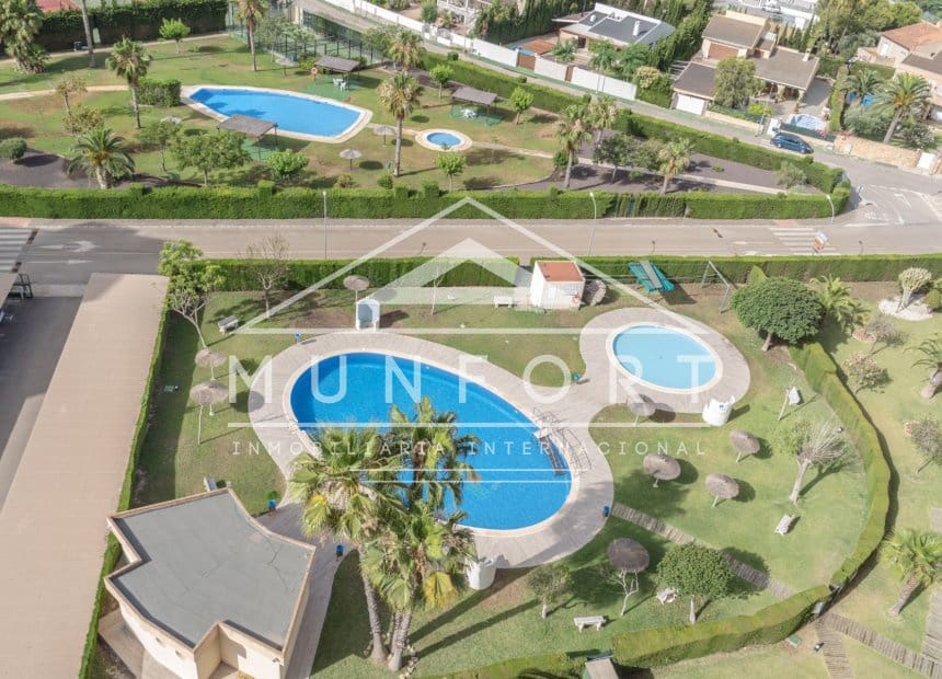 2 quarto Penthouse para venda em Dehesa de Campoamor com piscina - 299 900 € (Ref: 9928551)