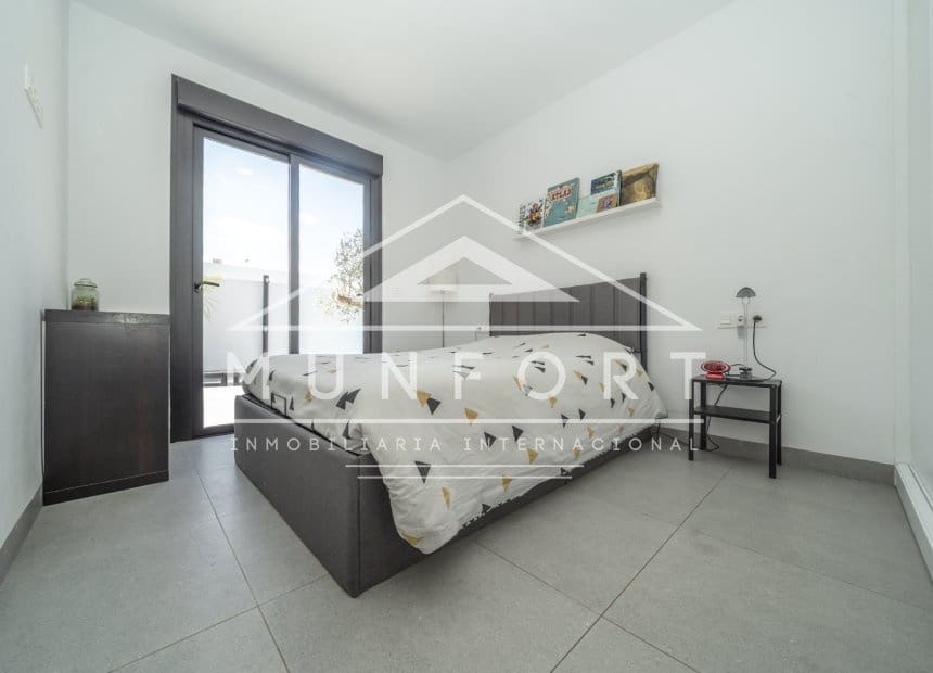 2 bedroom Villa for sale in Roldan with pool - € 289,900 (Ref: 9928552)