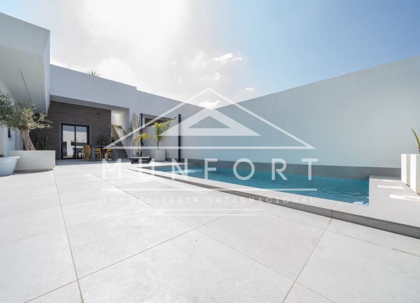 2 bedroom Villa for sale in Roldan with pool - € 289,900 (Ref: 9928552)