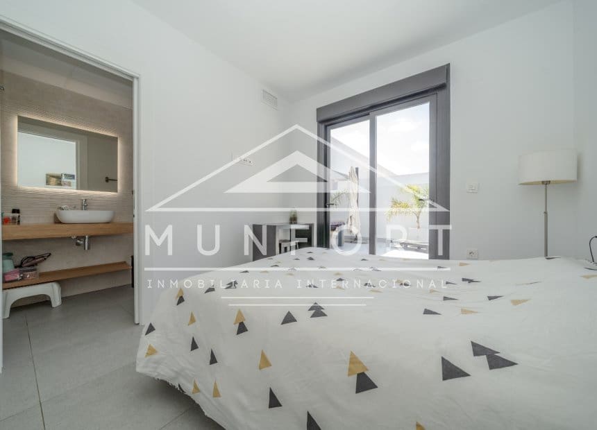 2 bedroom Villa for sale in Roldan with pool - € 289,900 (Ref: 9928552)