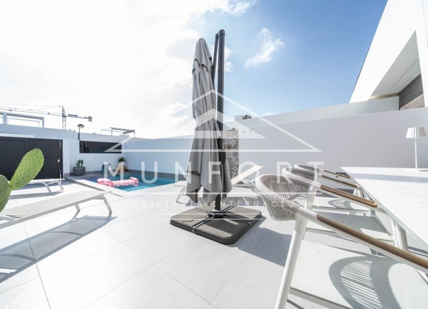 3 bedroom Townhouse for sale in Roldan with pool - € 319,900 (Ref: 9928554)