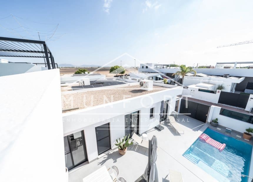 3 bedroom Townhouse for sale in Roldan with pool - € 319,900 (Ref: 9928554)