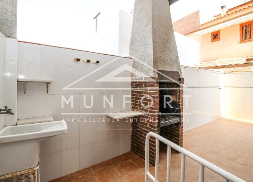 5 bedroom Townhouse for holiday rental in Torre de la Horadada with pool - € 4,000 (Ref: 9937318)