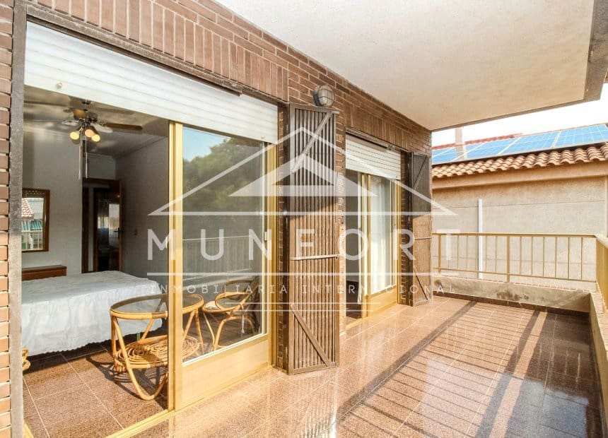 5 bedroom Townhouse for holiday rental in Torre de la Horadada with pool - € 4,000 (Ref: 9937318)