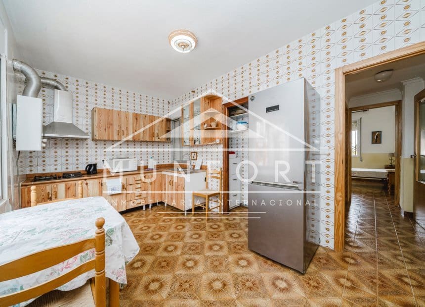 4 Zimmer Villa zu verkaufen in El Carmoli - 250.000 € (Ref: 9940851)