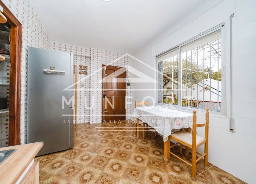 4 Zimmer Villa zu verkaufen in El Carmoli - 250.000 € (Ref: 9940851)