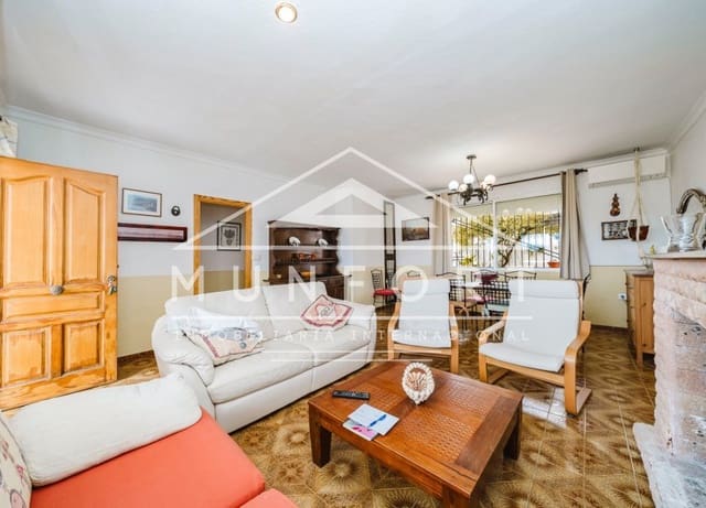 4 Zimmer Villa zu verkaufen in El Carmoli, Cartagena - 250.000 € (Ref: 9940851)