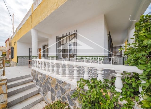 4 Zimmer Villa zu verkaufen in El Carmoli, Cartagena - 250.000 € (Ref: 9940851)