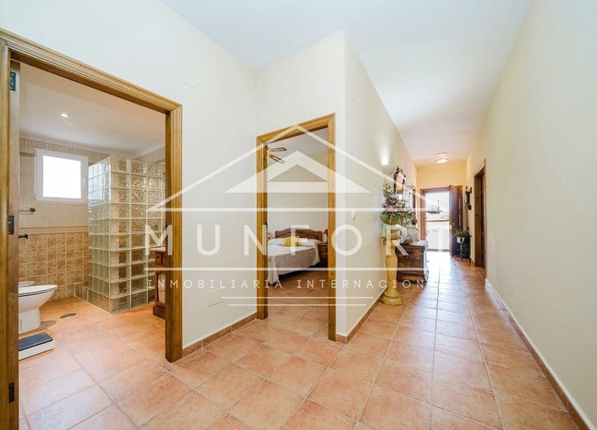5 soveværelse Villa til salg i Valle del Sol med swimmingpool - € 529.000 (Ref: 9940852)